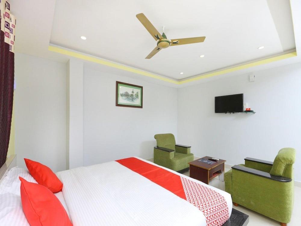 Sai Golden Rooms Tirupati Ngoại thất bức ảnh
