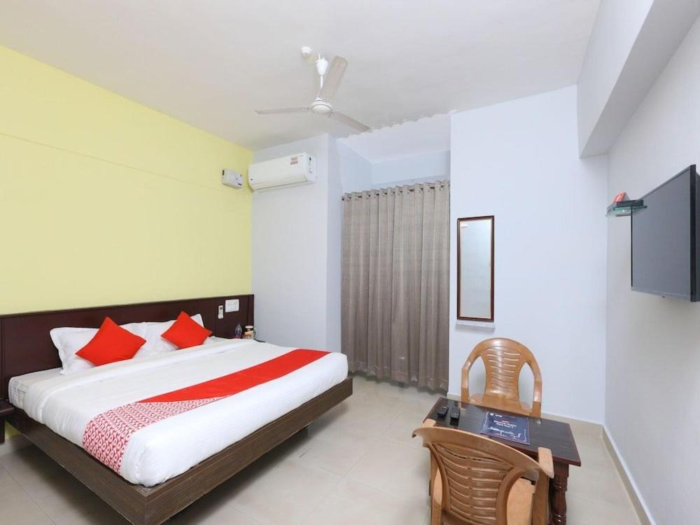 Sai Golden Rooms Tirupati Ngoại thất bức ảnh